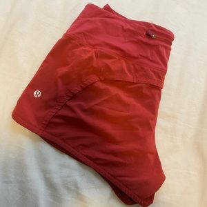 Lululemon Speed Up Shorts - red size 6